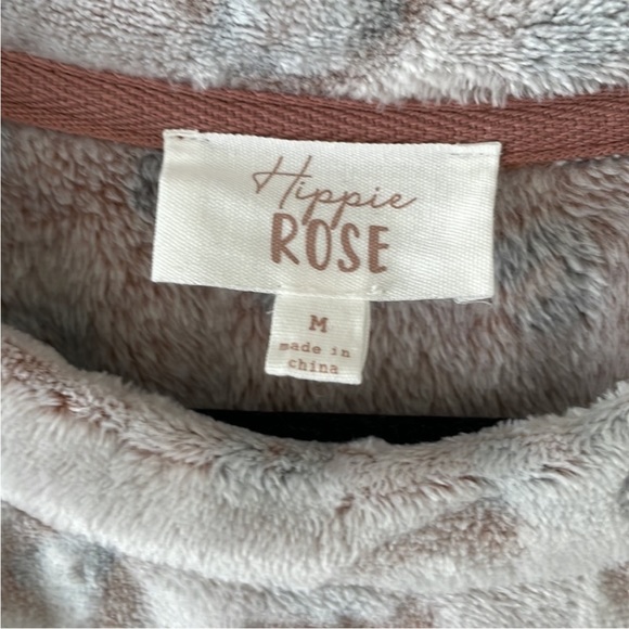 Hippie Rose Faux Fur Leopard Print Sweater-Medium - Picture 2 of 7